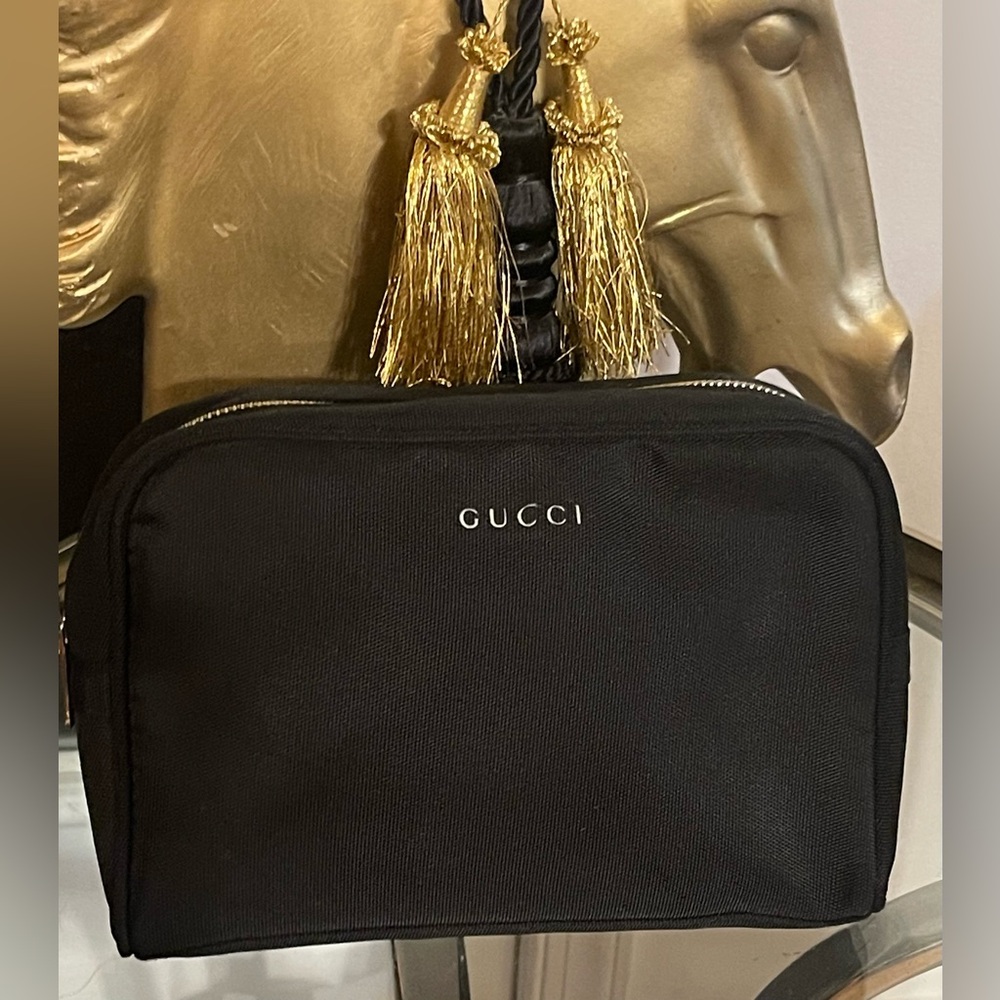 Gucci Black Cosmetic/Toiletry Nylon bag. EUC